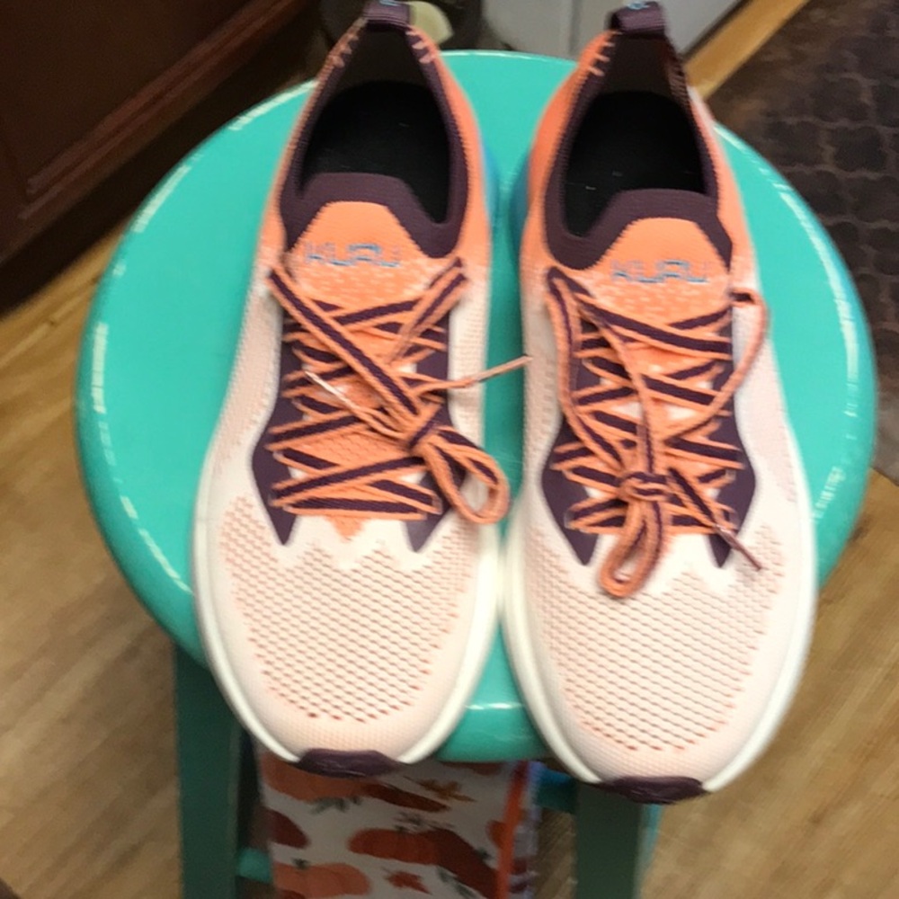 Kuru woman’s sneakers brand new never been worn